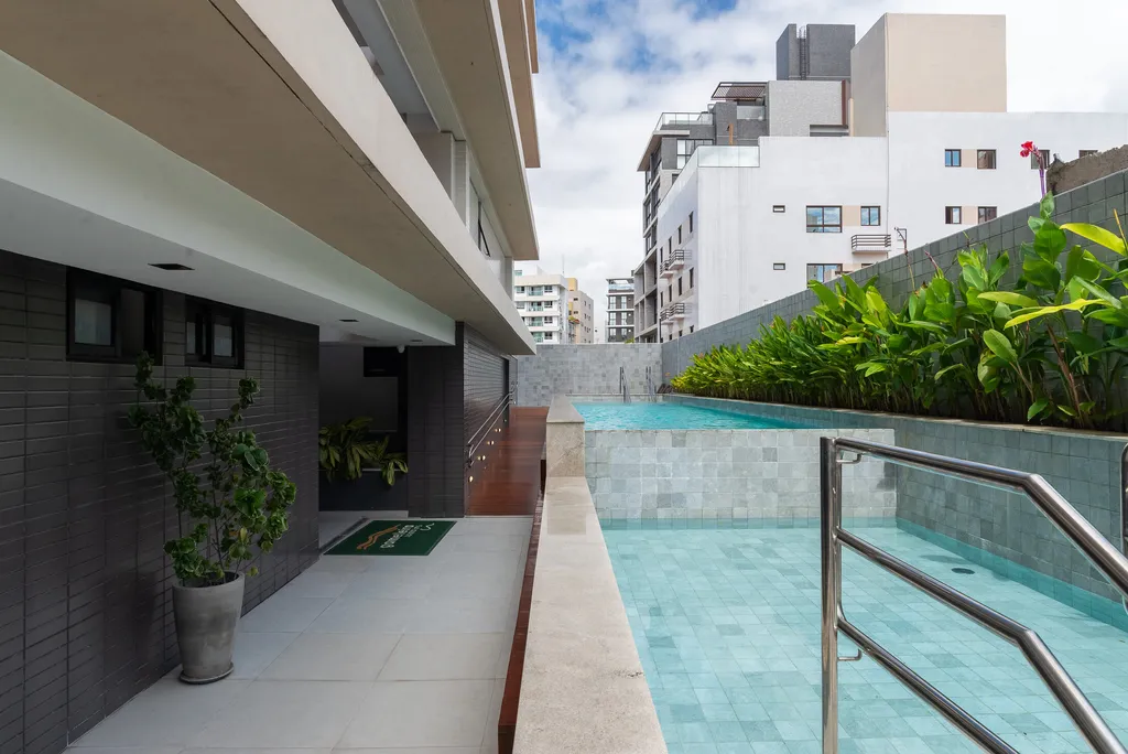 Piscina do Gameleira Jardins